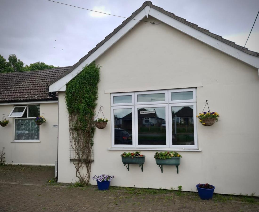 East Of Ipswich Bed & Breakfast Esterno foto